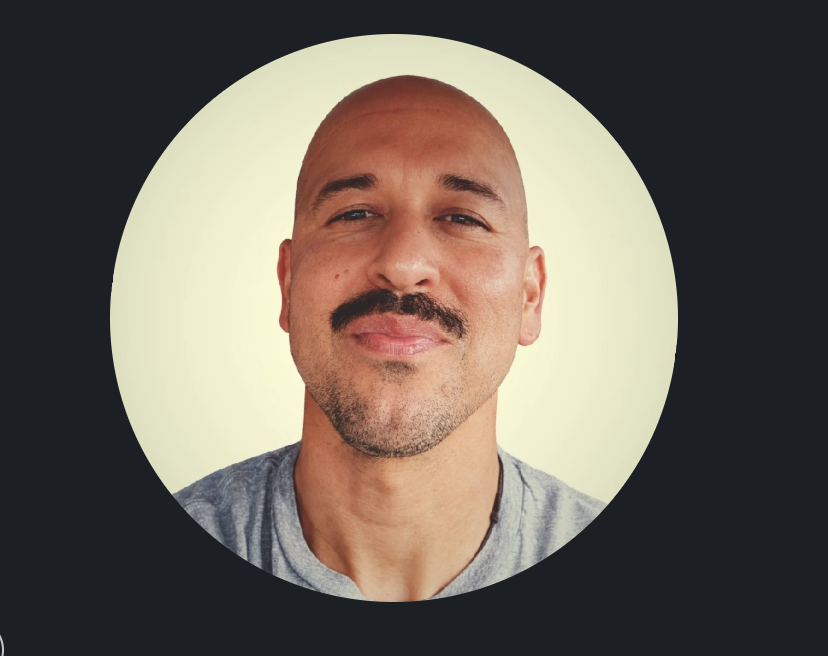 Manny Ayala Headshot